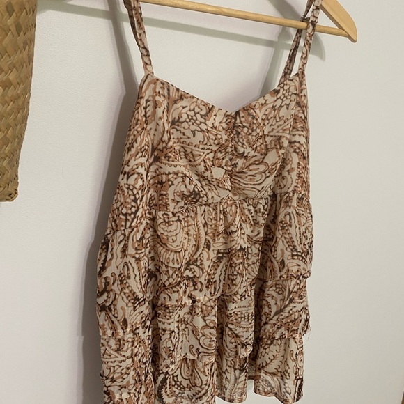 Apostrophe Brown Tiered Sleeveless Camisole - Picture 2 of 4